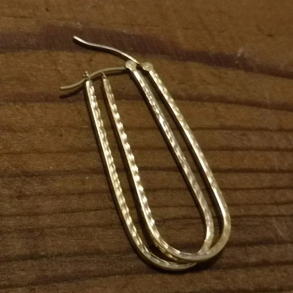 Vintage  14k hoops - Picture 2 of 5